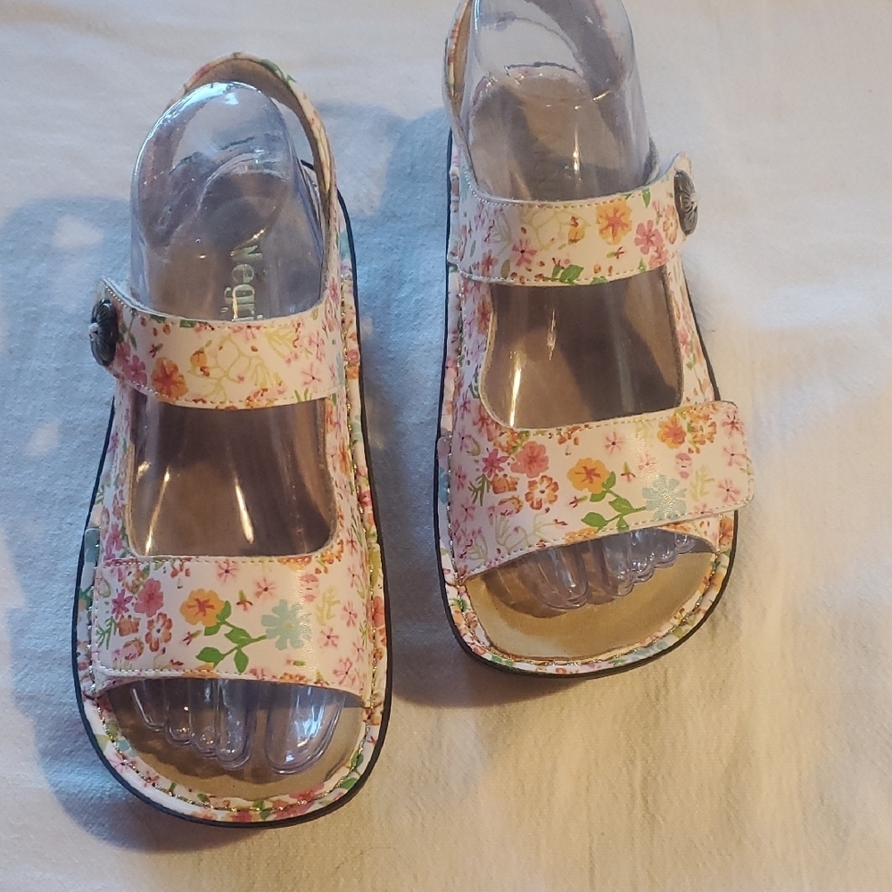 Alegria by PG Lite Womens Floral Platform Sandals White Multi Color Rocker Sole
